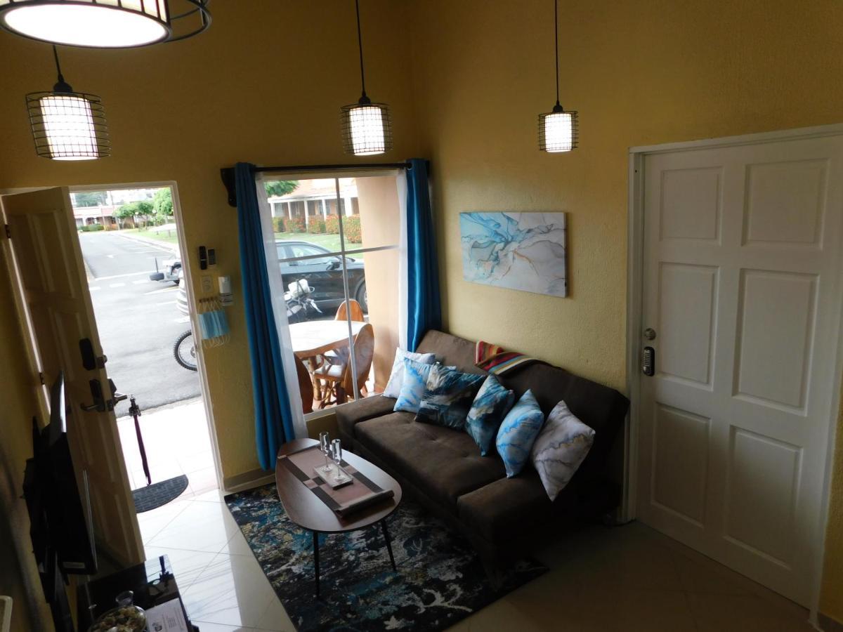 Condo Villa B27 Sleeps Five People - B28 Sleeps Six People - Price Includes Housekeeping Fees Not Taxes - Very Close To The Pool And Beach! Jacó Екстериор снимка