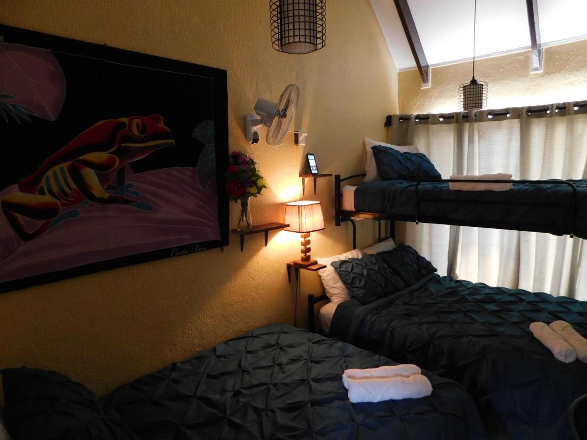 Condo Villa B27 Sleeps Five People - B28 Sleeps Six People - Price Includes Housekeeping Fees Not Taxes - Very Close To The Pool And Beach! Jacó Екстериор снимка