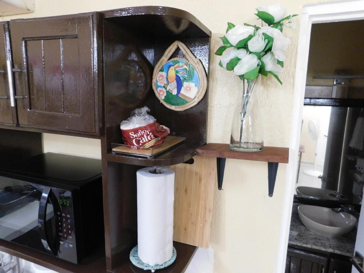 Condo Villa B27 Sleeps Five People - B28 Sleeps Six People - Price Includes Housekeeping Fees Not Taxes - Very Close To The Pool And Beach! Jacó Екстериор снимка